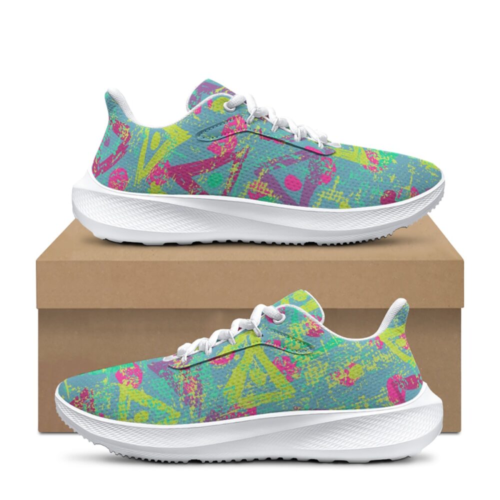Ultra-Light Travel Shoes with Sporty Vibes - Owl Out Look